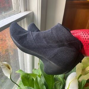 Tracey Neuls Black glitter leather Ankle Booties 6